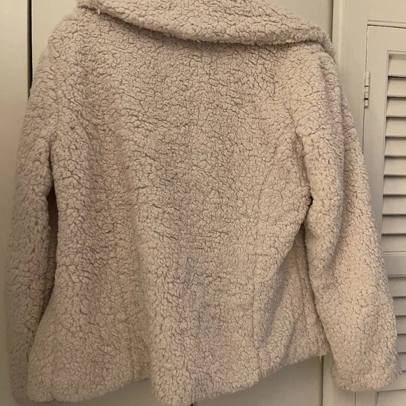 Nordstrom Caslon Ivory Cream Faux Fur Soft Coat - Size Small - Picture 3 of 5